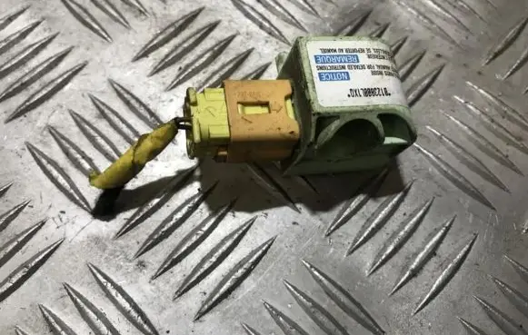 Fiat Stilo Airbag deployment crash/impact sensor 46805521 35010201