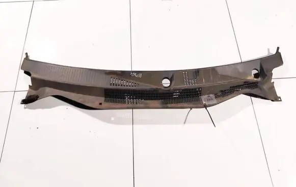 Dodge Caliber Wiper trim 05303815af 64577b