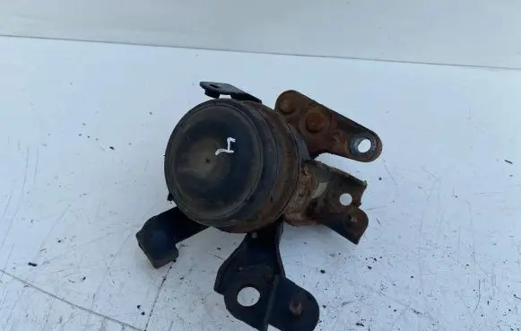 Toyota Corolla Verso E121 Engine mount bracket 1230527020