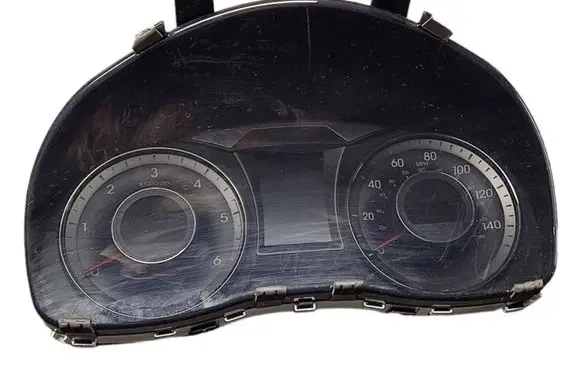 Hyundai i40 Speedometer (instrument cluster) 940033Z050 11001784020H 1164001470