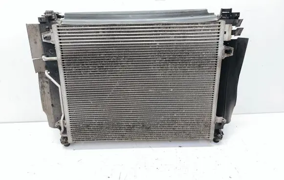 Dodge Grand Caravan Radiator set 04677782AC 04677755AE 05005144AN