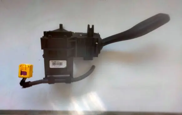 Audi A4 S4 B7 8E 8H Indicator stalk 4E0953513A