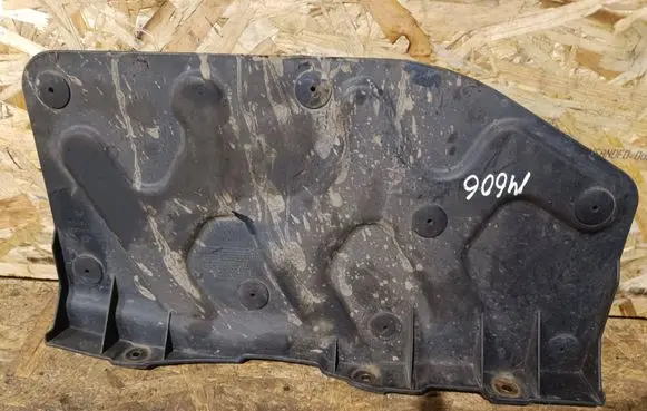Hyundai ix35 Engine splash shield/under tray 291302S100