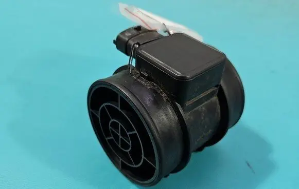 Opel Astra H Mass air flow meter 90530463 IMPRK1508888