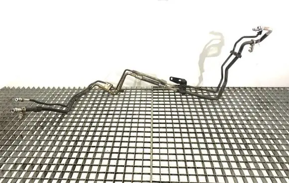 Audi Q8 Air conditioning (A/C) pipe/hose 4M8816886