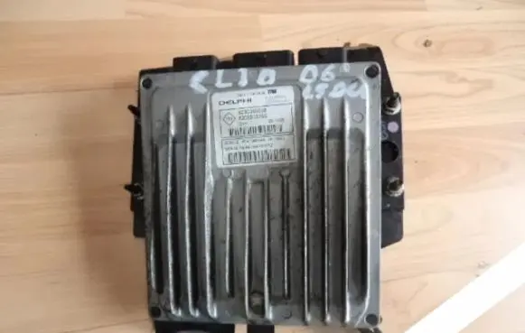 Renault Clio III Engine control unit/module ECU
