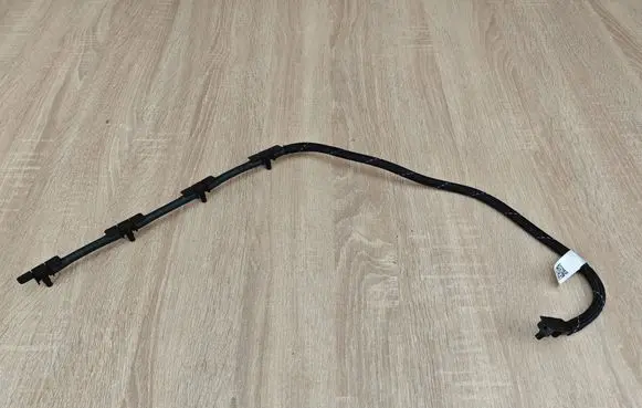 BMW 4 G22 G23 G24 G26 Fuel return line/hose 8587546