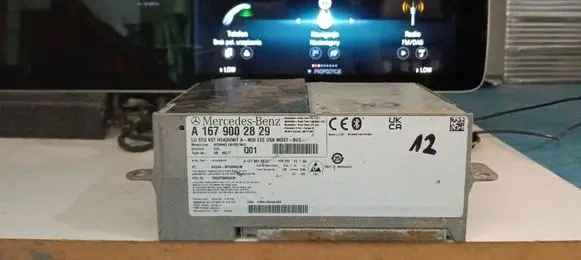 Mercedes-Benz GLE W167 Radio/CD/DVD/GPS head unit A1679002829