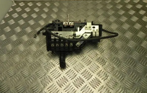 Mercedes-Benz C W205 Fuse box set A2055402250 K842