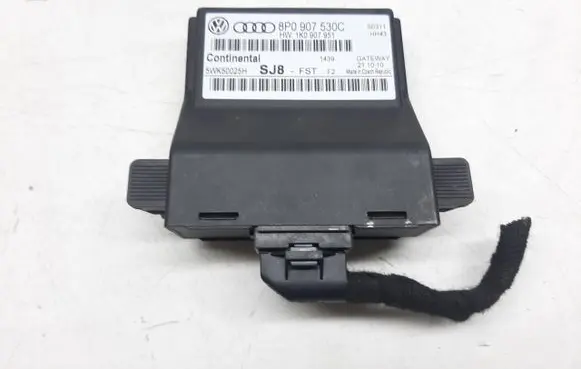 Audi A3 S3 8P Gateway control module 8P0907530C