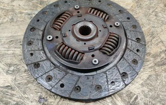 Suzuki Alto Clutch pressure plate 