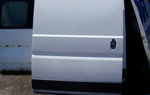 Peugeot Boxer Side sliding door 46858521