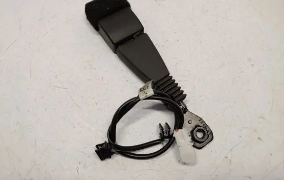 BMW X3 F25 Front seatbelt buckle 7260207 72117260207