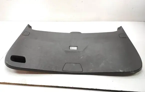 Renault Espace V (RFC) Tailgate trim A073159