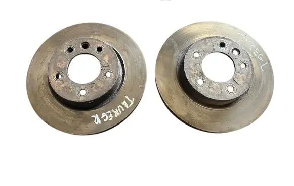 Volkswagen Touareg II Front brake disc