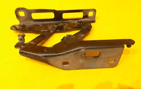 Mercedes-Benz GLE W167 Engine bonnet/hood hinges A1678803500