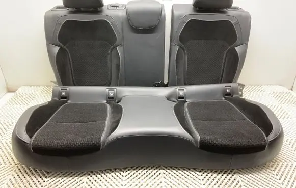 Renault Megane IV Second row seats 