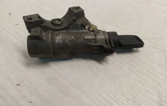 Audi A6 S6 C5 4B Ignition lock 4B0905851C