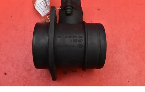 BMW 3 E46 Mass air flow meter 1438687