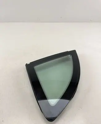 Porsche Cayman 987 Front triangle window/glass 43R000469 A029648 DOT497M31AS2