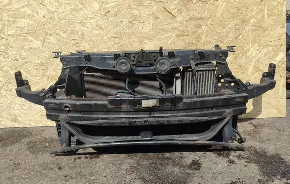 Hyundai i40 Radiator support slam panel 