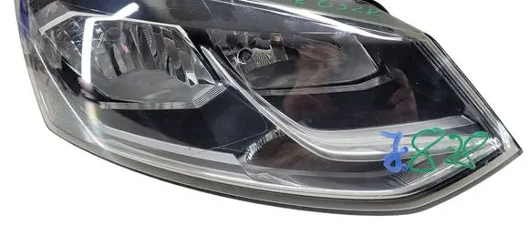 Volkswagen Polo V 6R Headlight/headlamp