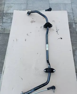 BMW 2 F44 Front anti-roll bar/sway bar 6853911