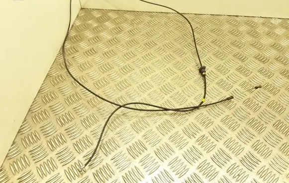 Toyota Corolla Verso E121 Engine bonnet/hood lock release cable 