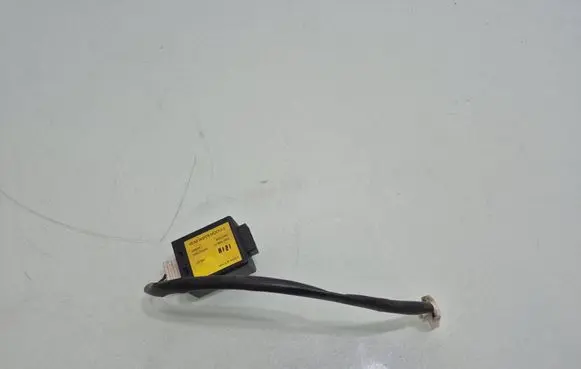 Opel Antara Window wiper relay 96673480