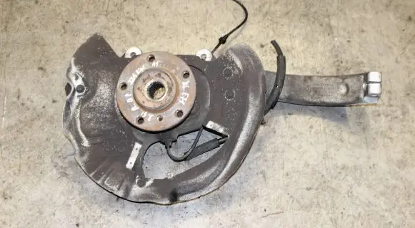 BMW X6 E71 Front wheel hub 6773784 16193510R