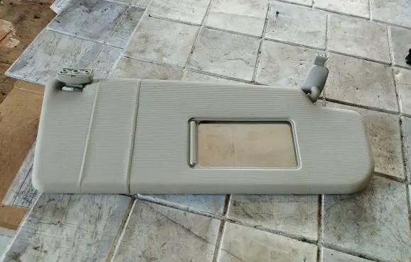 Skoda Octavia Mk1 (1U) Sun visor 1U0857552