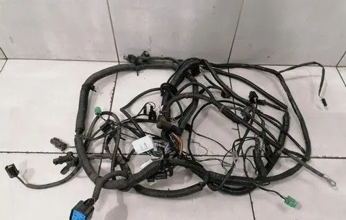 Aston Martin Vantage III Engine installation wiring loom 37120253AG