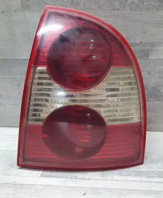 Volkswagen PASSAT B5.5 Rear/tail lights 3B5945096AE