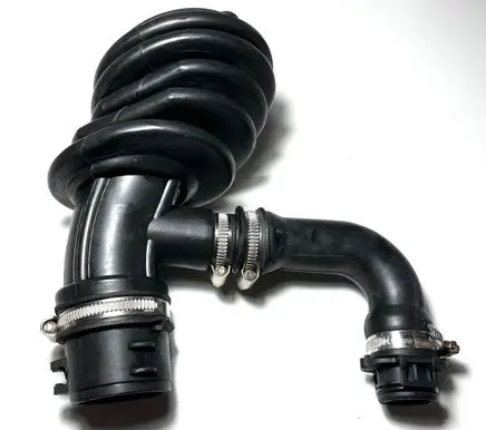 Ford Focus Air intake hose/pipe 72100865