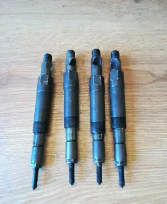 Fuel injectors set