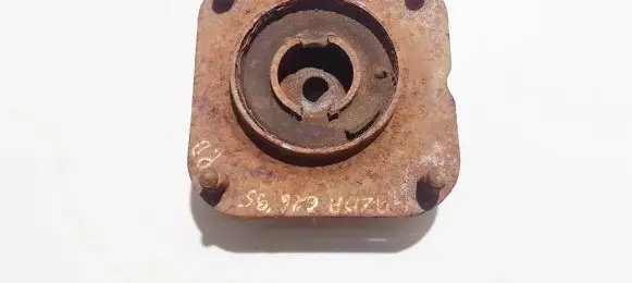 Mazda 626 Coil spring mount 