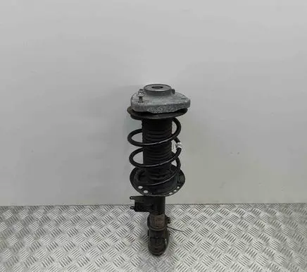 Mercedes-Benz A W176 Front shock absorber/damper A1763202038