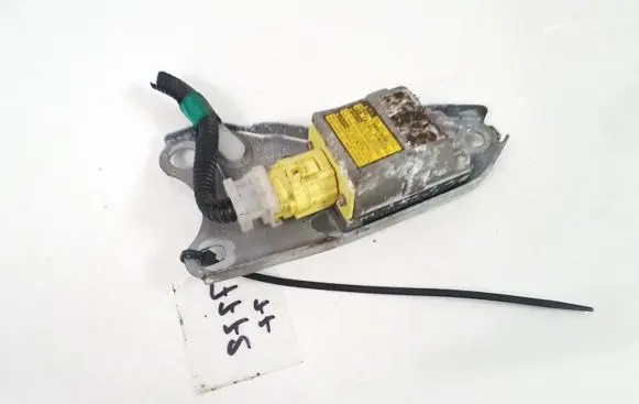 Toyota Avensis Verso Airbag deployment crash/impact sensor 8986044010