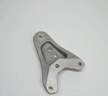 Volkswagen Polo V 6R Engine mounting bracket 6Q0199185AB