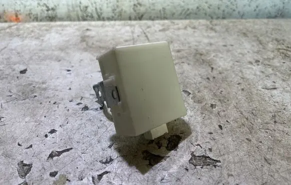 Toyota Avensis T250 Door control unit/module 8974105070 079915 73668012
