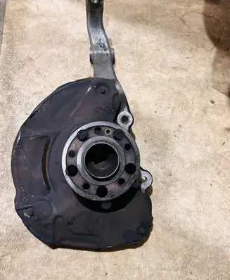 Mercedes-Benz S W222 Front wheel hub 2221901