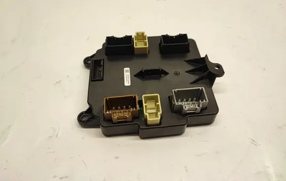 Tesla Model X Door control unit/module 106205610B