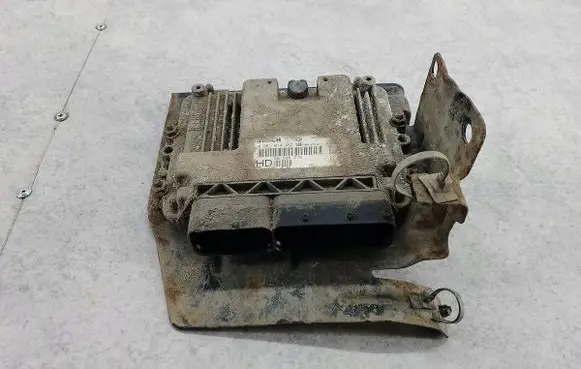 Opel Zafira B Engine control unit/module ECU 55566279