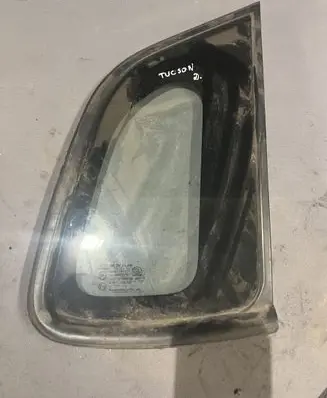 Hyundai Tucson JM Rear side window 878202E000 878202E00 878202000