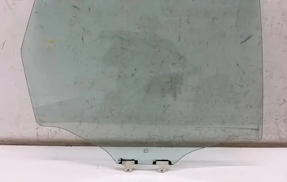 Nissan X-Trail T33 Rear door window glass