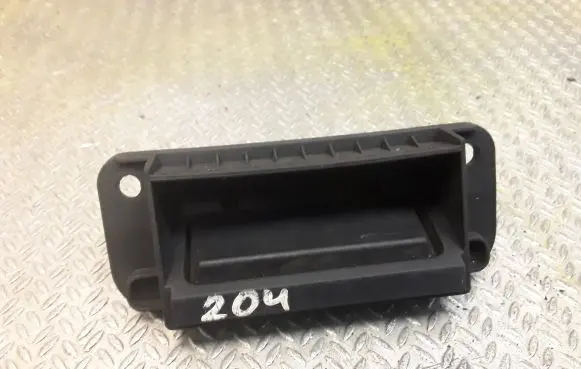 Mercedes-Benz C W204 Tailgate/boot open switch button 2047500293 A2047500293