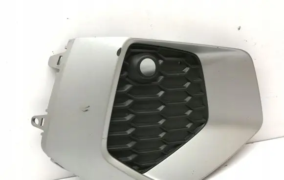 Audi A3 8Y Front bumper lower grill 8Y0807682B