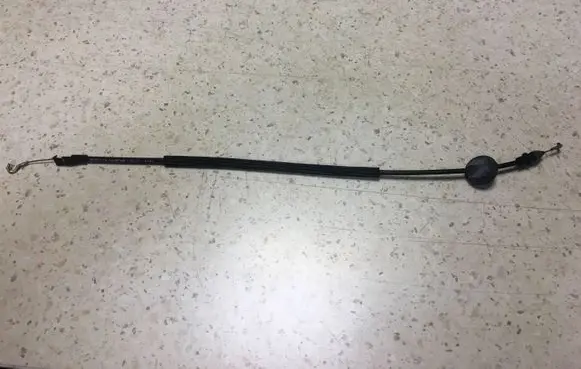 Volkswagen Touran I Front door cable line 1T0837086