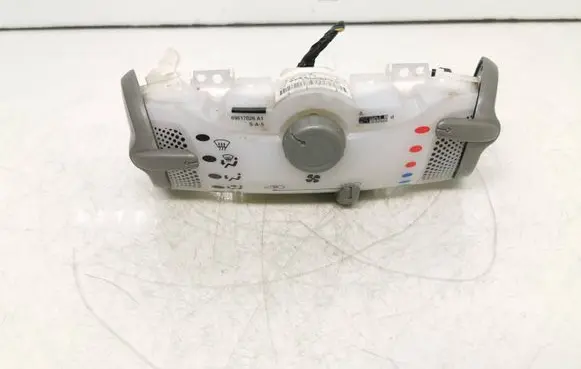 Toyota Aygo AB10 Climate control unit 559000H040 69617026