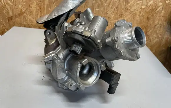 Audi A3 S3 8V Turbo 06K145654J 06H145710C
